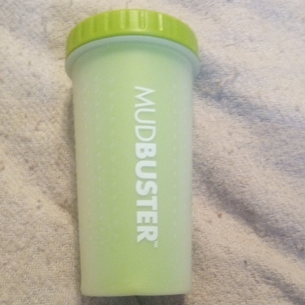 MudBuster Green Pet Paw Cleaner